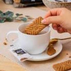 Hot Drink and Twin Pack Biscuits 